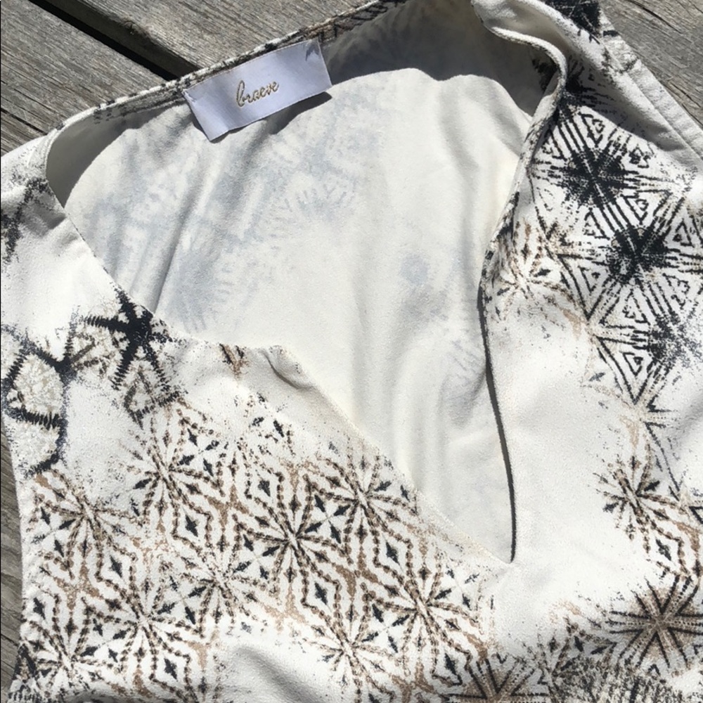 Evereve Sleeveless Blouse